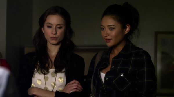 Pretty_Little_Liars_S02x23_720p_Bluray_Dual_PauloADM_2442.jpg