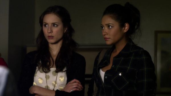 Pretty_Little_Liars_S02x23_720p_Bluray_Dual_PauloADM_2457.jpg