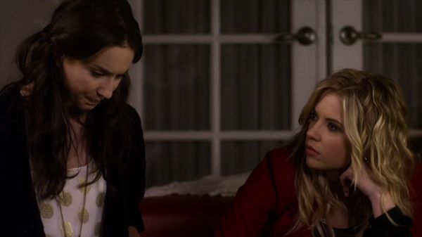 Pretty_Little_Liars_S02x23_720p_Bluray_Dual_PauloADM_2501.jpg