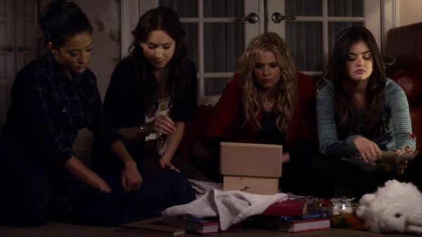 Pretty_Little_Liars_S02x23_720p_Bluray_Dual_PauloADM_2532.jpg