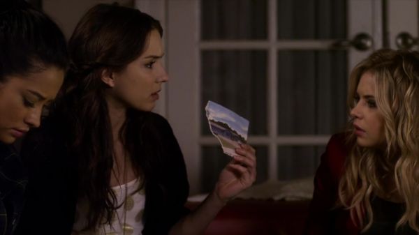 Pretty_Little_Liars_S02x23_720p_Bluray_Dual_PauloADM_2540.jpg