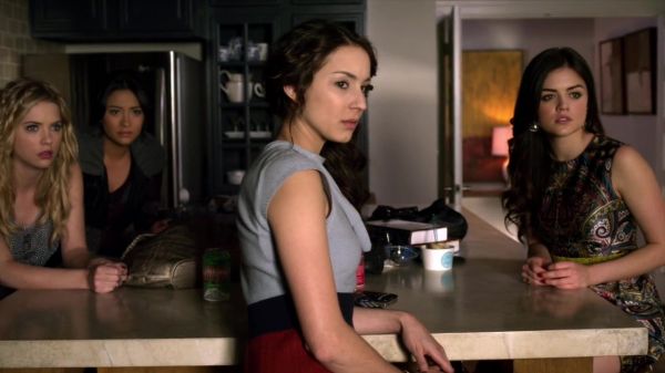 Pretty_Little_Liars_S02x25_720p_Bluray_Dual_PauloADM_0065.jpg