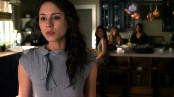 Pretty_Little_Liars_S02x25_720p_Bluray_Dual_PauloADM_0207.jpg
