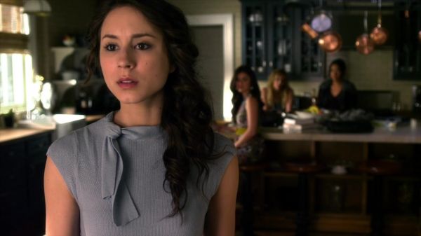Pretty_Little_Liars_S02x25_720p_Bluray_Dual_PauloADM_0212.jpg