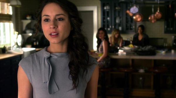 Pretty_Little_Liars_S02x25_720p_Bluray_Dual_PauloADM_0214.jpg