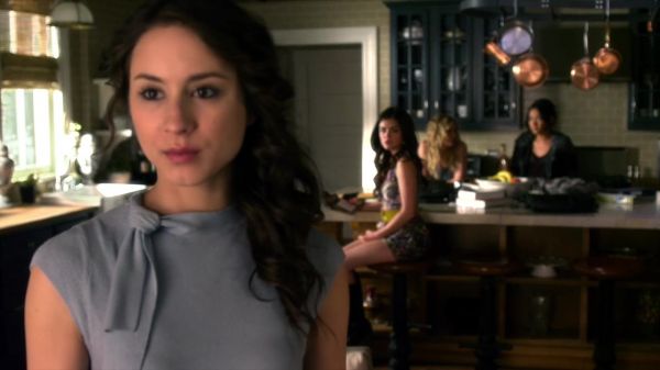 Pretty_Little_Liars_S02x25_720p_Bluray_Dual_PauloADM_0220.jpg