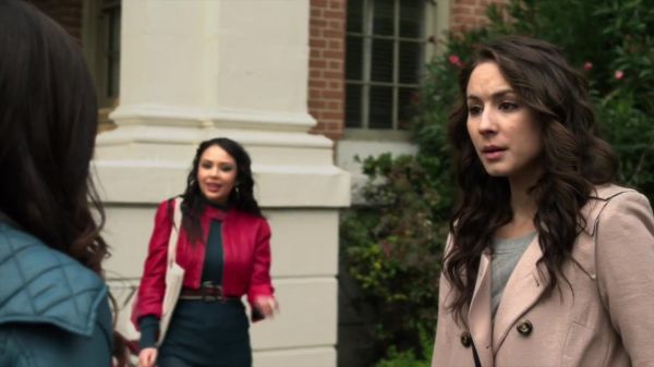 Pretty_Little_Liars_S02x25_720p_Bluray_Dual_PauloADM_0306.jpg