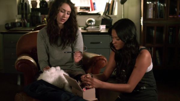 Pretty_Little_Liars_S02x25_720p_Bluray_Dual_PauloADM_0438.jpg