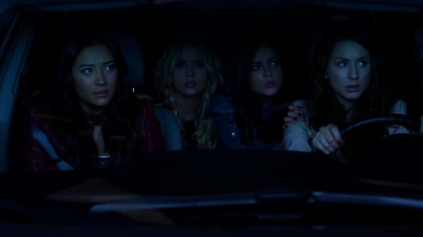Pretty_Little_Liars_S02x25_720p_Bluray_Dual_PauloADM_0525.jpg
