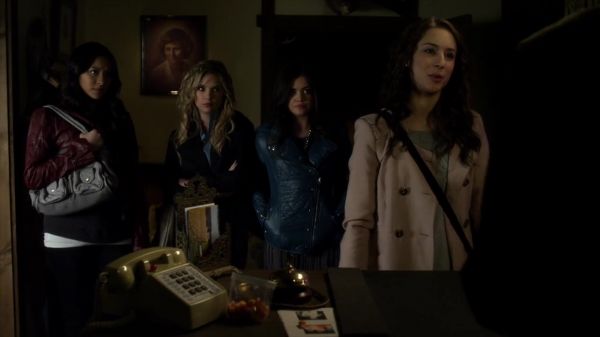 Pretty_Little_Liars_S02x25_720p_Bluray_Dual_PauloADM_0611.jpg