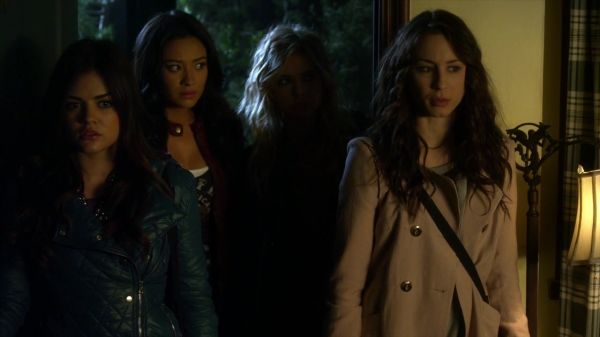 Pretty_Little_Liars_S02x25_720p_Bluray_Dual_PauloADM_0663.jpg