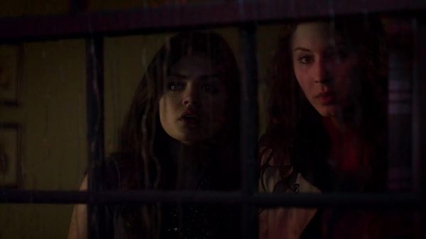 Pretty_Little_Liars_S02x25_720p_Bluray_Dual_PauloADM_0697.jpg