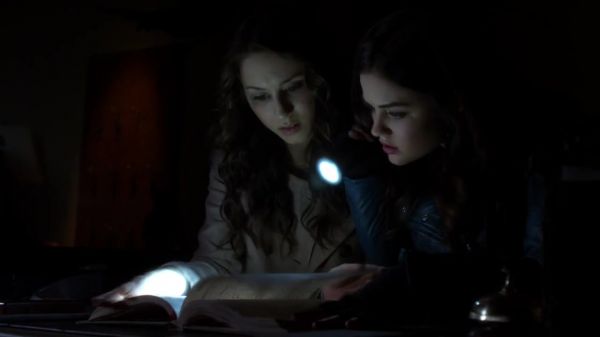 Pretty_Little_Liars_S02x25_720p_Bluray_Dual_PauloADM_0829.jpg