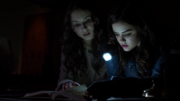 Pretty_Little_Liars_S02x25_720p_Bluray_Dual_PauloADM_0831.jpg