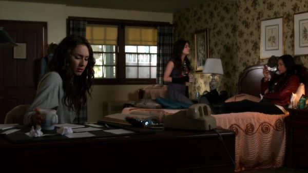 Pretty_Little_Liars_S02x25_720p_Bluray_Dual_PauloADM_0910.jpg