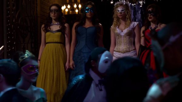 Pretty_Little_Liars_S02x25_720p_Bluray_Dual_PauloADM_1140.jpg