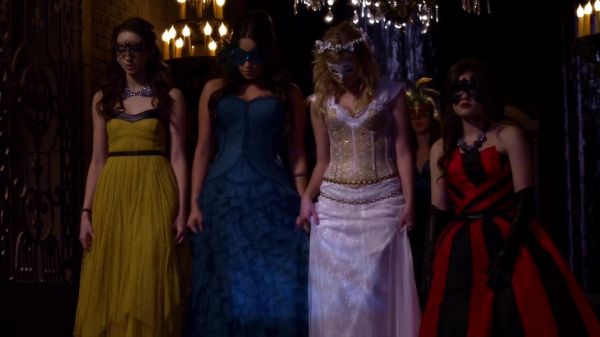 Pretty_Little_Liars_S02x25_720p_Bluray_Dual_PauloADM_1147.jpg