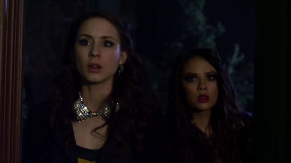 Pretty_Little_Liars_S02x25_720p_Bluray_Dual_PauloADM_1606.jpg