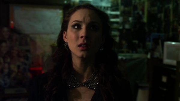 Pretty_Little_Liars_S02x25_720p_Bluray_Dual_PauloADM_1727.jpg