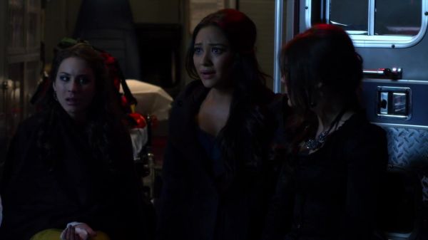 Pretty_Little_Liars_S02x25_720p_Bluray_Dual_PauloADM_2312.jpg