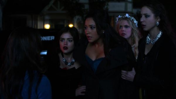 Pretty_Little_Liars_S02x25_720p_Bluray_Dual_PauloADM_2538.jpg
