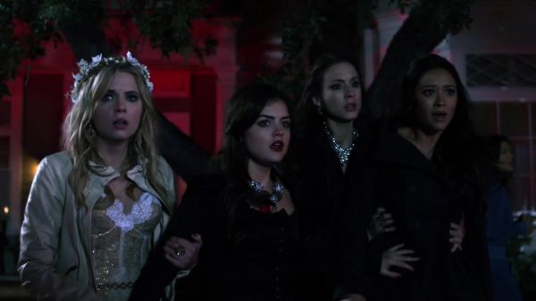 Pretty_Little_Liars_S02x25_720p_Bluray_Dual_PauloADM_2559.jpg
