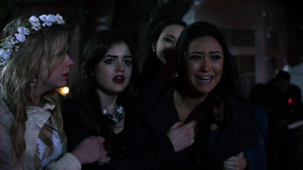 Pretty_Little_Liars_S02x25_720p_Bluray_Dual_PauloADM_2565.jpg