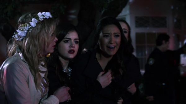 Pretty_Little_Liars_S02x25_720p_Bluray_Dual_PauloADM_2566.jpg