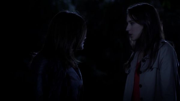 Pretty_Little_Liars_S03E01_BluRay_Rip_720p_Dual_Audio_WWW_TORRENTDOSFILMES_COM_0303.jpg
