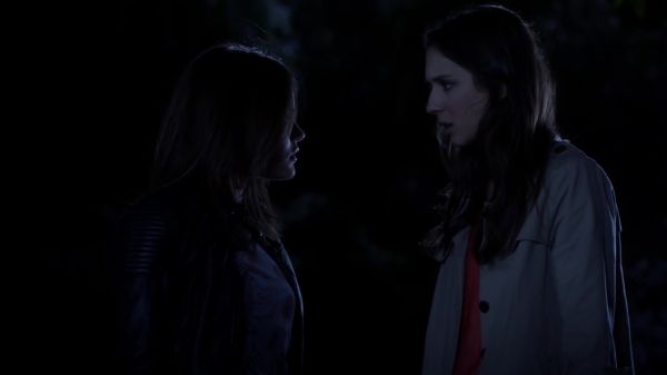 Pretty_Little_Liars_S03E01_BluRay_Rip_720p_Dual_Audio_WWW_TORRENTDOSFILMES_COM_0311.jpg