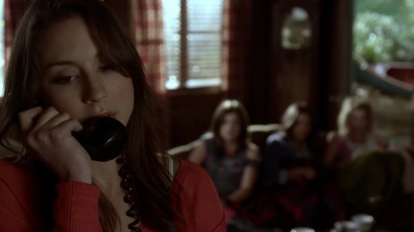 Pretty_Little_Liars_S03E01_BluRay_Rip_720p_Dual_Audio_WWW_TORRENTDOSFILMES_COM_0538.jpg