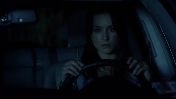 Pretty_Little_Liars_S03E01_BluRay_Rip_720p_Dual_Audio_WWW_TORRENTDOSFILMES_COM_1772.jpg