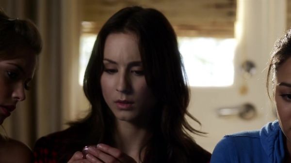 Pretty_Little_Liars_S03E01_BluRay_Rip_720p_Dual_Audio_WWW_TORRENTDOSFILMES_COM_2390.jpg