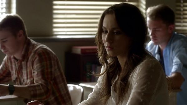 Pretty_Little_Liars_S03E02_BluRay_Rip_720p_Dual_Audio_WWW_TORRENTDOSFILMES_COM_0061.jpg