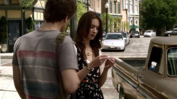 Pretty_Little_Liars_S03E02_BluRay_Rip_720p_Dual_Audio_WWW_TORRENTDOSFILMES_COM_1809.jpg