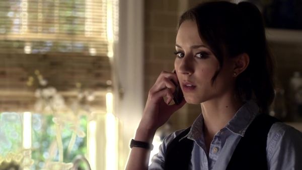 Pretty_Little_Liars_S03E03_BluRay_Rip_720p_Dual_Audio_WWW_TORRENTDOSFILMES_COM_1843.jpg