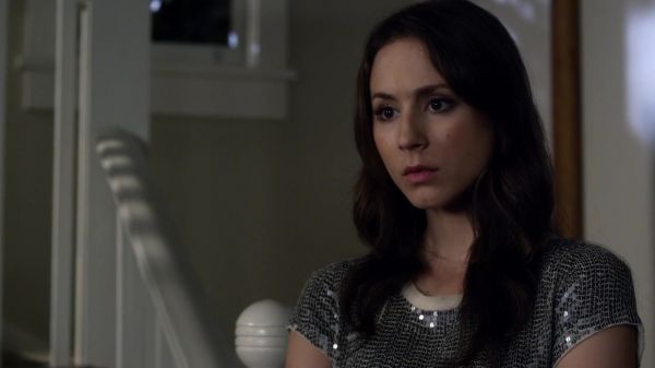 Pretty_Little_Liars_S03E04_BluRay_Rip_720p_Dual_Audio_WWW_TORRENTDOSFILMES_COM_1925.jpg