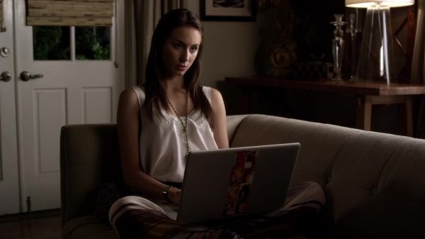 Pretty_Little_Liars_S03E05_BluRay_Rip_720p_Dual_Audio_WWW_TORRENTDOSFILMES_COM_0727.jpg