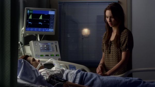 Pretty_Little_Liars_S03E05_BluRay_Rip_720p_Dual_Audio_WWW_TORRENTDOSFILMES_COM_2475.jpg