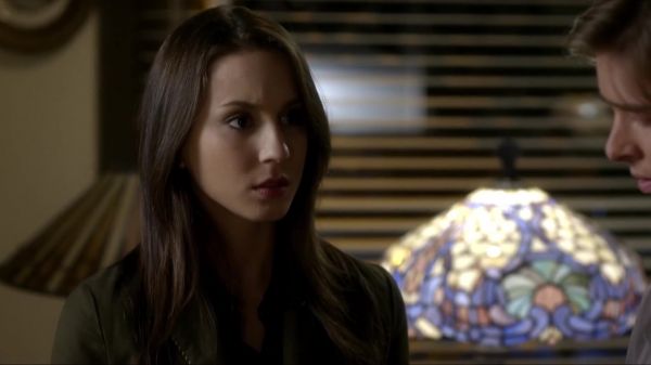 Pretty_Little_Liars_S03E06_BluRay_Rip_720p_Dual_Audio_WWW_TORRENTDOSFILMES_COM_1610.jpg
