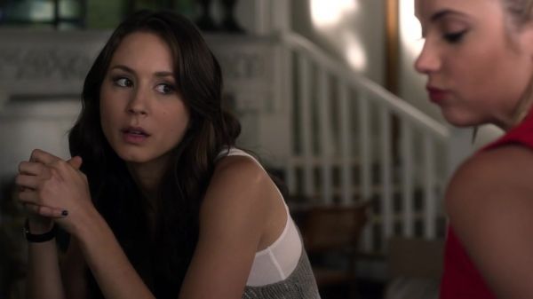 Pretty_Little_Liars_S03E08_BluRay_Rip_720p_Dual_Audio_WWW_TORRENTDOSFILMES_COM_0520.jpg
