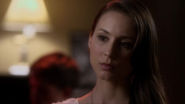 Pretty_Little_Liars_S03E09_BluRay_Rip_720p_Dual_Audio_WWW_TORRENTDOSFILMES_COM_1367.jpg