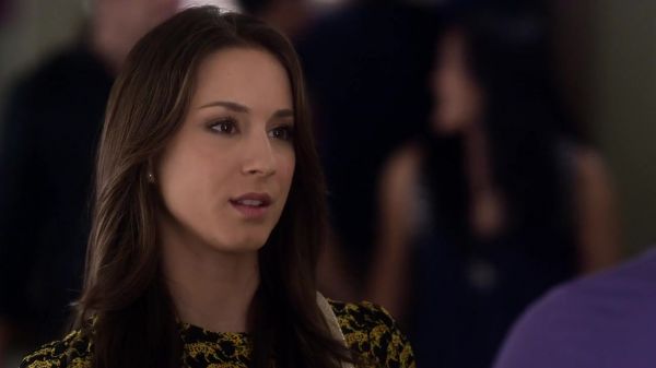 Pretty_Little_Liars_S03E10_BluRay_Rip_720p_Dual_Audio_WWW_TORRENTDOSFILMES_COM_0726.jpg