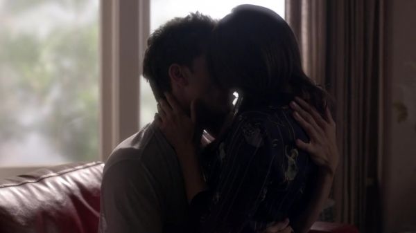 Pretty_Little_Liars_S03E12_BluRay_Rip_720p_Dual_Audio_WWW_TORRENTDOSFILMES_COM_1281.jpg