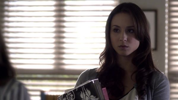 Pretty_Little_Liars_S03E14_BluRay_Rip_720p_Dual_Audio_WWW_TORRENTDOSFILMES_COM_0693.jpg