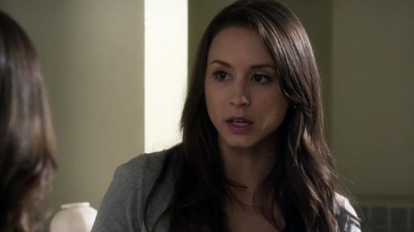 Pretty_Little_Liars_S03E14_BluRay_Rip_720p_Dual_Audio_WWW_TORRENTDOSFILMES_COM_0824.jpg