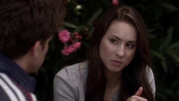 Pretty_Little_Liars_S03E14_BluRay_Rip_720p_Dual_Audio_WWW_TORRENTDOSFILMES_COM_1026.jpg