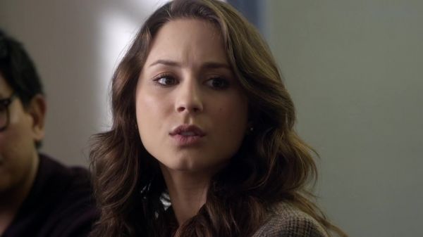 Pretty_Little_Liars_S03E15_BluRay_Rip_720p_Dual_Audio_WWW_TORRENTDOSFILMES_COM_0842.jpg