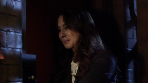 Pretty_Little_Liars_S03E16_BluRay_Rip_720p_Dual_Audio_WWW_TORRENTDOSFILMES_COM_2542.jpg