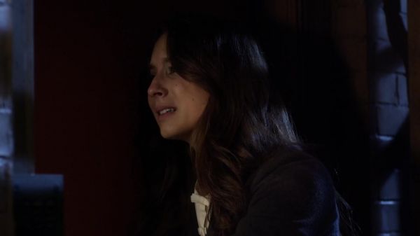 Pretty_Little_Liars_S03E16_BluRay_Rip_720p_Dual_Audio_WWW_TORRENTDOSFILMES_COM_2554.jpg